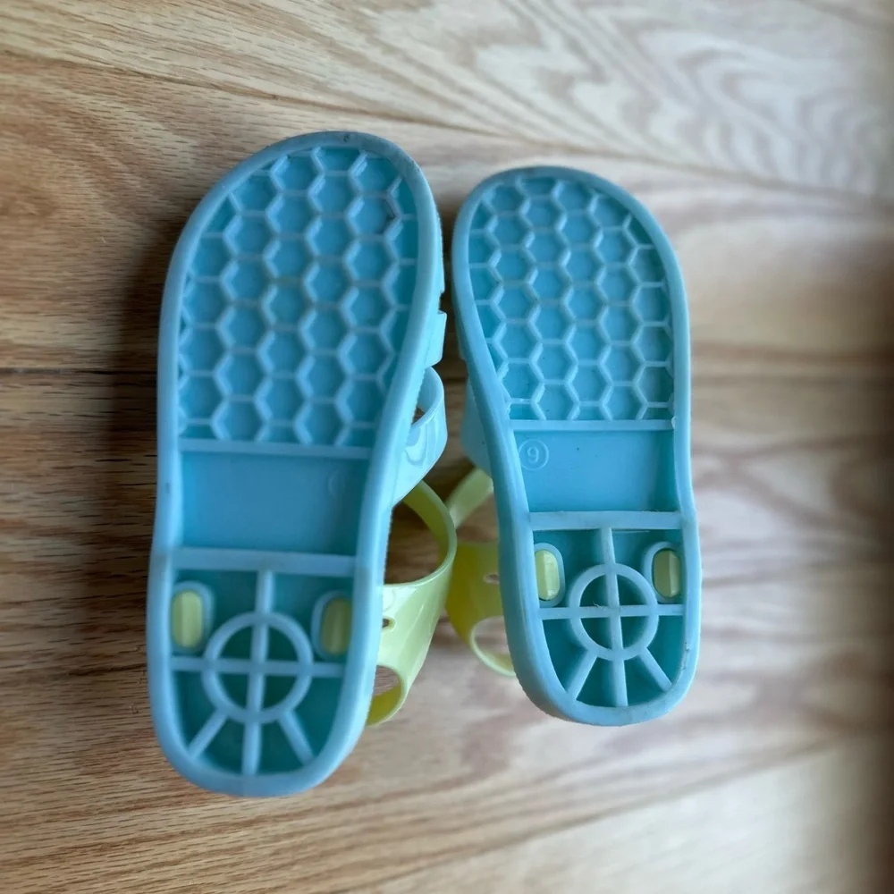 Girls size 9 ‘Jelly’ sandals - never worn! In teal and lime green